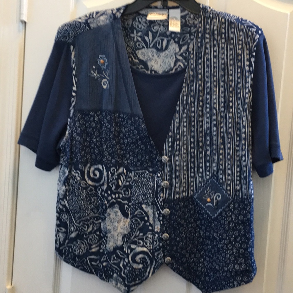 FINAL MARKDOWN Ladies Napa valley top large